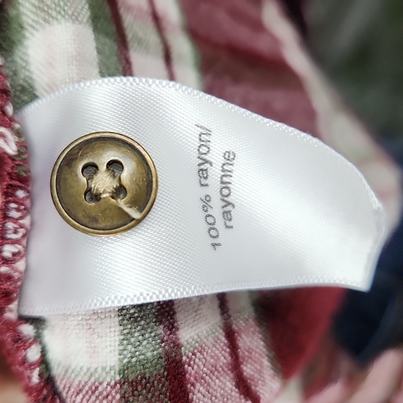 Maurices Plaid Welt Pocket Flannel - Picture 7 of 7